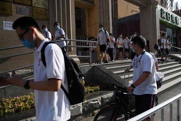 60% of Beijing Flights Cancelled & Schools Shut as Coronavirus Surges